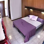 In A Modern Residence-beahost דירה ביביונה